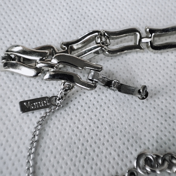 MONET Vintage Silver Tone Wavy Link Bracelet Safety Chain Rhodium Plate EUC - Picture 7 of 8